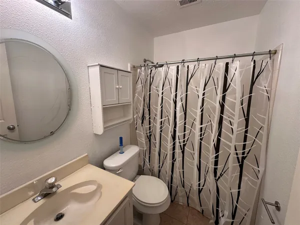 $2,450 | 2204 Gemini Avenue, Houston, TX 77058