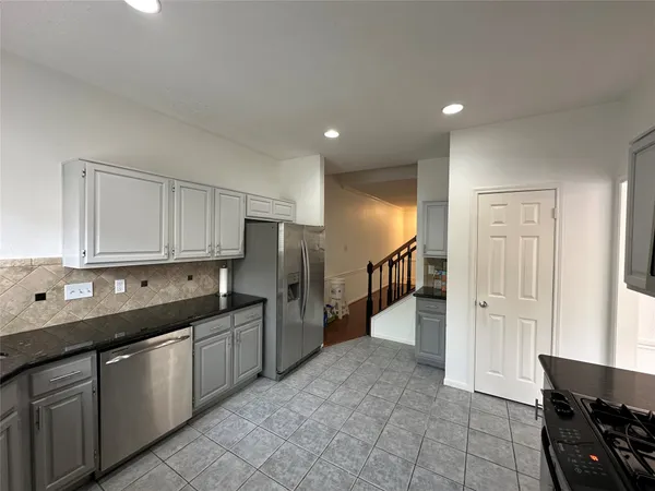 $2,450 | 2204 Gemini Avenue, Houston, TX 77058