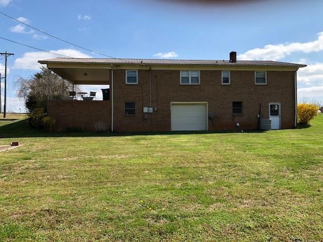 4449 Hickory Nut Ridge Road Hudson, NC 28638 - Photo 9 of 27