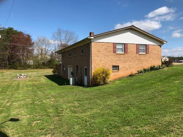 4449 Hickory Nut Ridge Road Hudson, NC 28638 - Photo 10 of 27