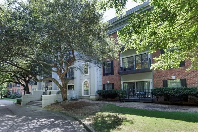 $269,000 | 3071 Lenox Road Northeast, Unit 16, Atlanta, GA 30324