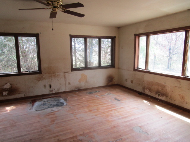 7707 Shields Road Harvard, IL 60033 - Photo 3 of 10