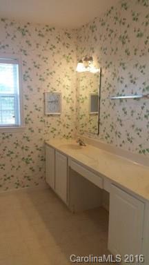4315 South Oliver Road Maiden, NC 28650 - Photo 5 of 12