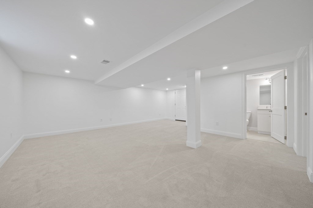 28 Hickory Road Norwood, MA 02062 - Photo 20 of 30 Gallery Image 20