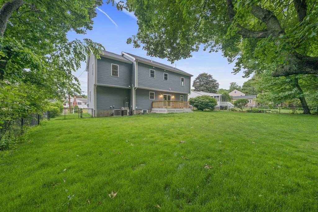 28 Hickory Road Norwood, MA 02062 - Photo 22 of 30 Gallery Image 22