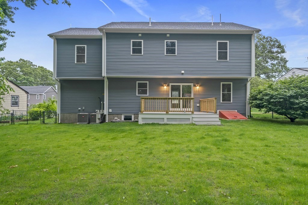28 Hickory Road Norwood, MA 02062 - Photo 25 of 30 Gallery Image 25