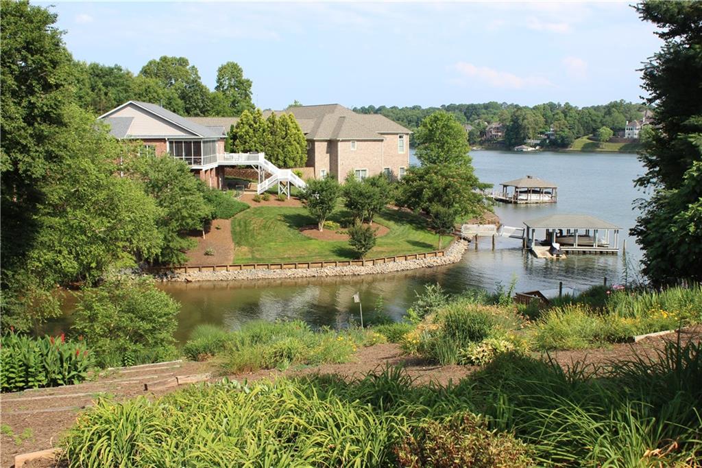 424 Players Ridge Road Hickory, NC 28601 - Photo 3 of 23 Gallery Image 3