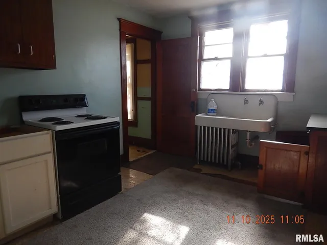 $59,900 | 702 Elliott Street, Unit 1, Kewanee, IL 61443