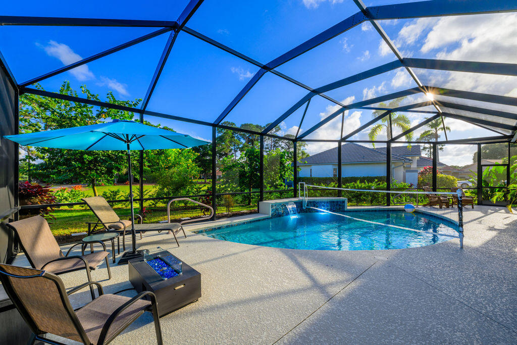1155 Southwest Bent Pine Cove Port St. Lucie, FL 34986 - Photo 23 of 25 Pool