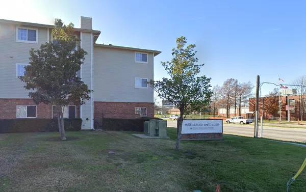 $650 | 3260 Bickers Street, Dallas, TX 75212