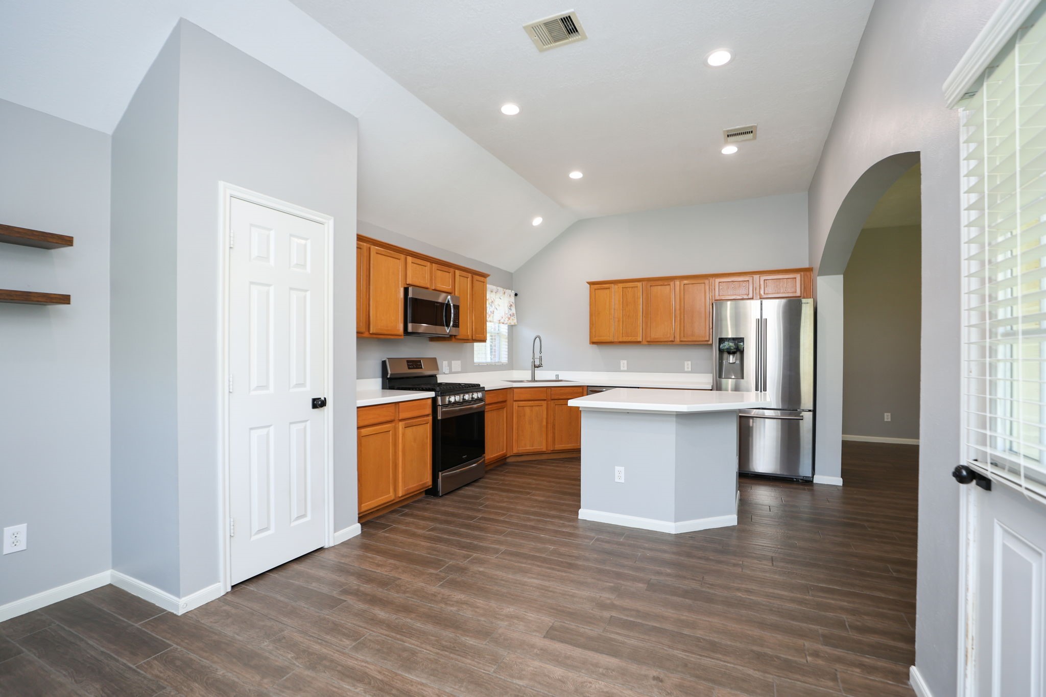 11110 Fall Point Drive Houston, TX 77065 - Photo 11 of 26 Gallery Image 11