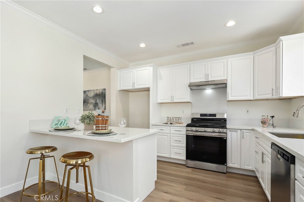 46 Nebraska Irvine, CA 92606 - Photo 10 of 58