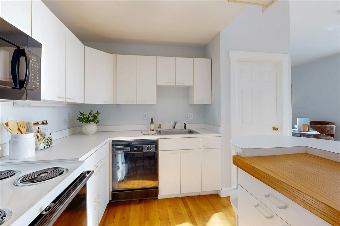 10 East Street, Unit 2 Providence, RI 02906 - Photo 15 of 36