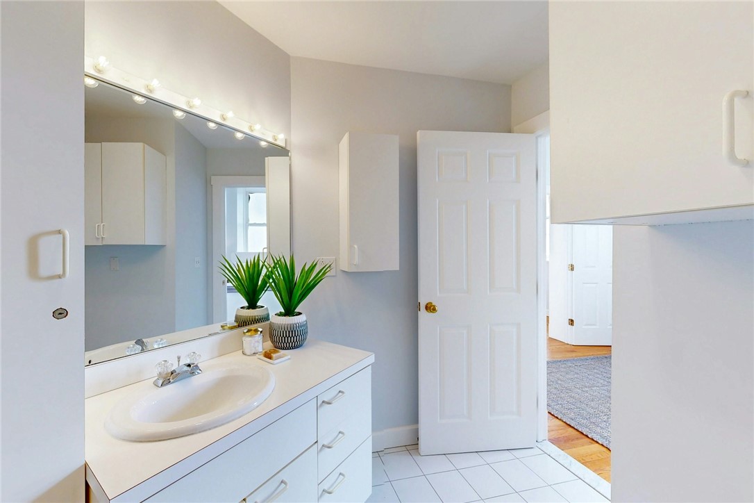 10 East Street, Unit 2 Providence, RI 02906 - Photo 21 of 36