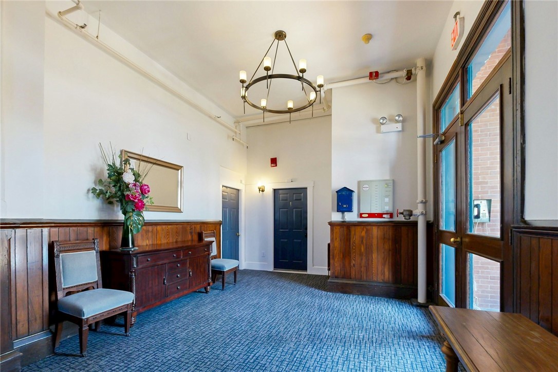 10 East Street, Unit 2 Providence, RI 02906 - Photo 3 of 36