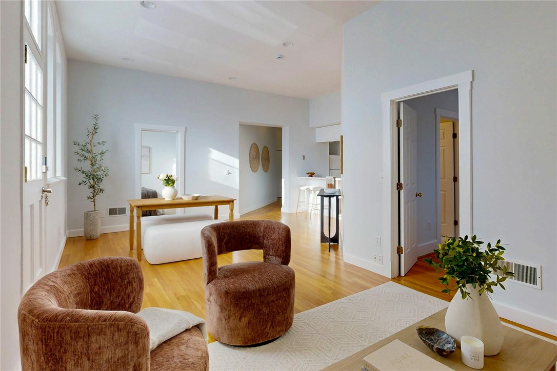 10 East Street, Unit 2 Providence, RI 02906 - Photo 6 of 36