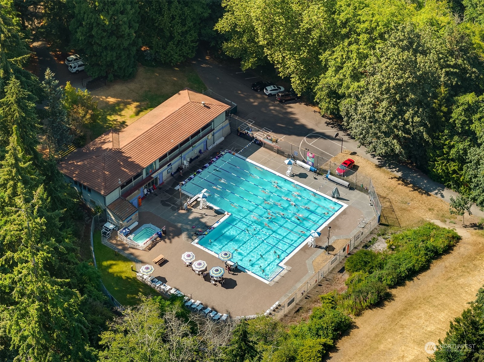 21127 Shell Valley Road Edmonds, WA 98026 - Photo 36 of 40 an aerial view of a residential houses with yard