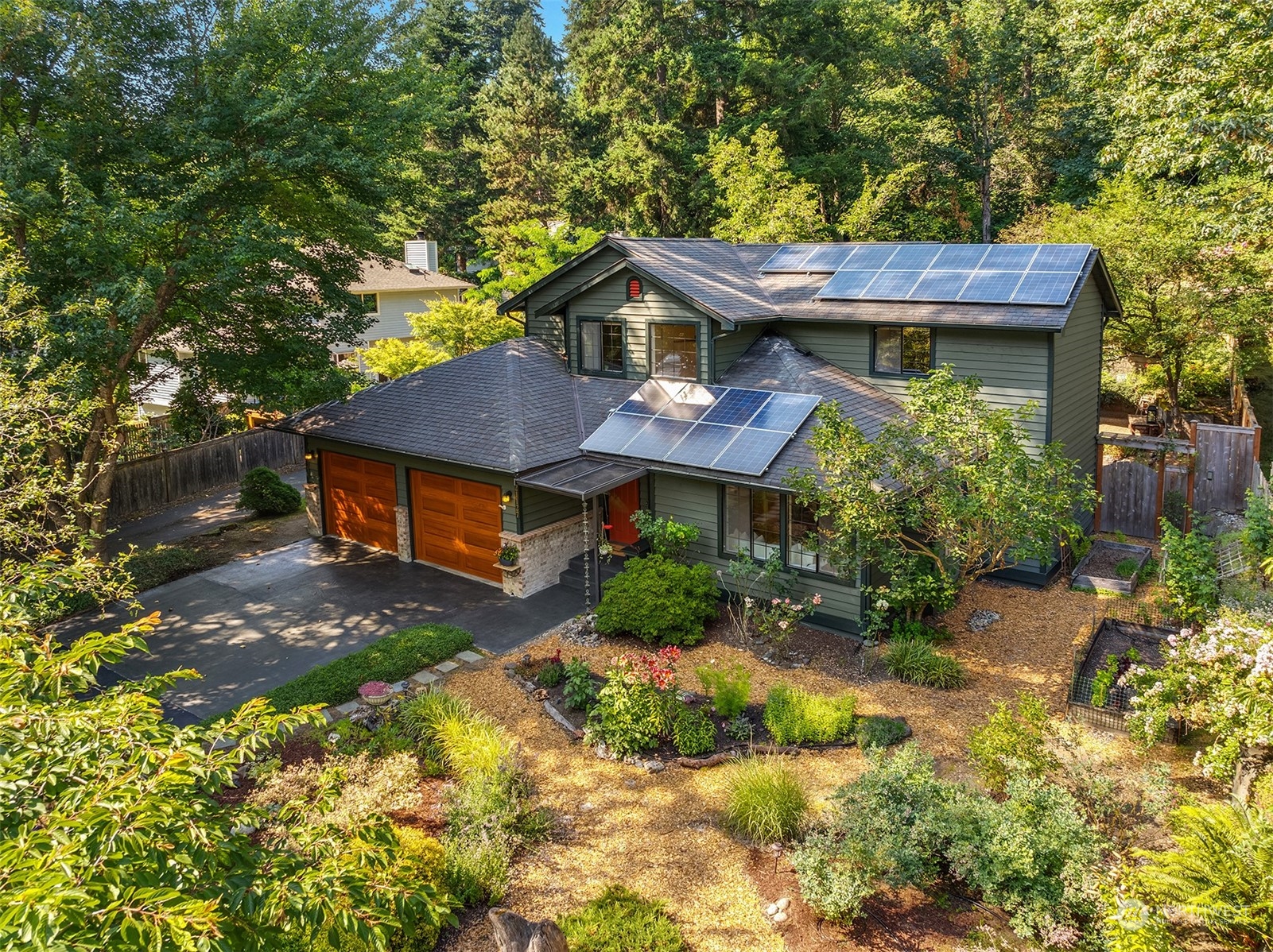 21127 Shell Valley Road Edmonds, WA 98026 - Photo 40 of 40 front view of a house with a yard