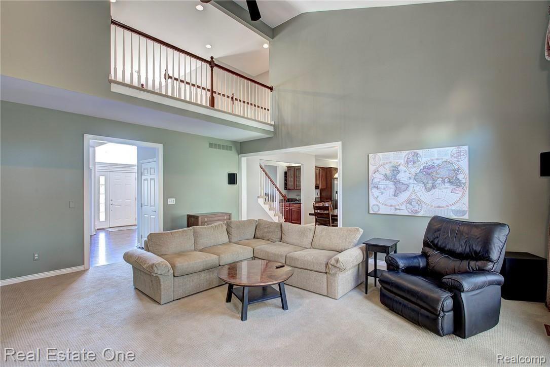 707 Elmwood Court Rochester, MI 48307 - Photo 13 of 52 20.jpg