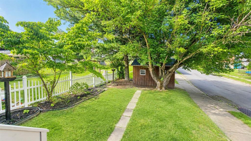 439 Longfellow Street Vandergrift, PA 15690 - Photo 15 of 16