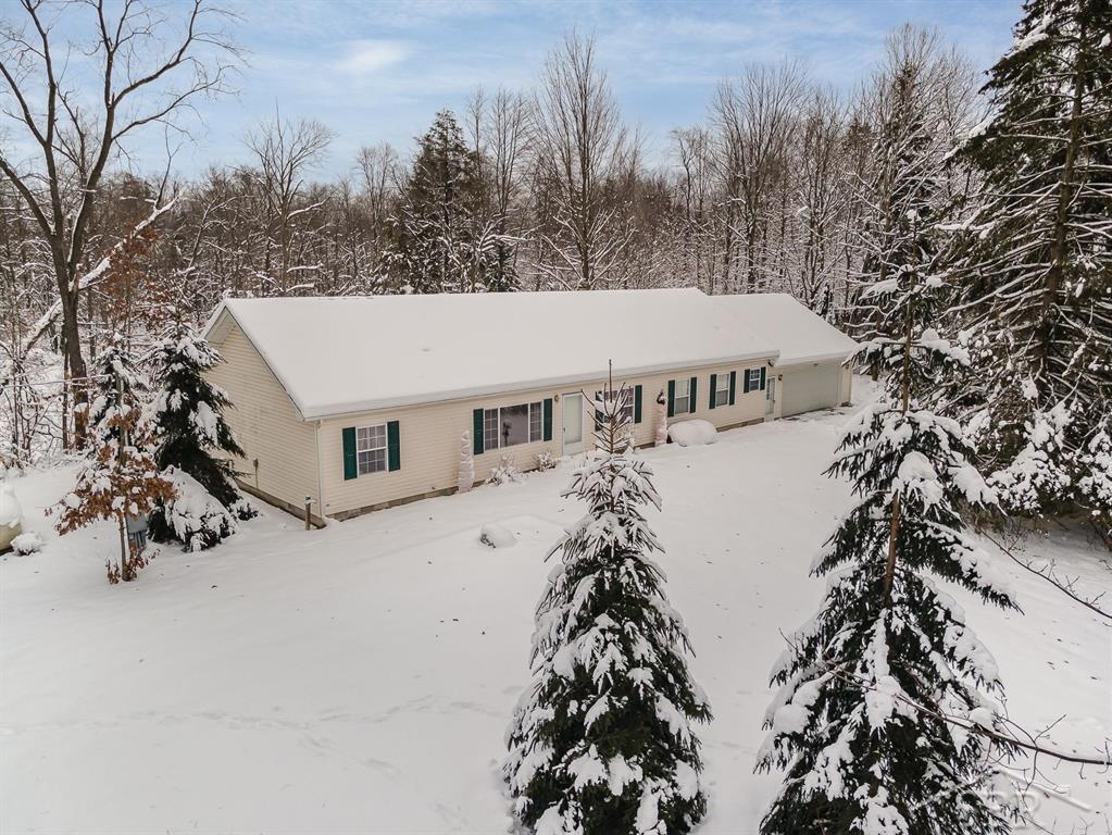 1455 South East County Line Road Shepherd, MI 48883 - Photo 2 of 33