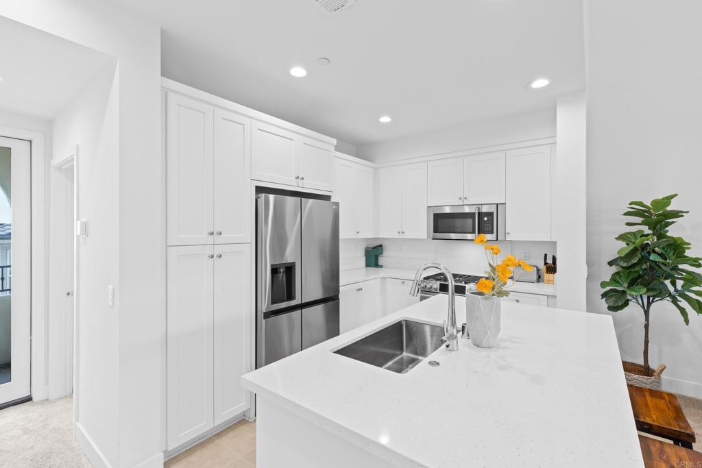 2170 Birch Road, Unit 111 Chula Vista, CA 91915 - Photo 2 of 24