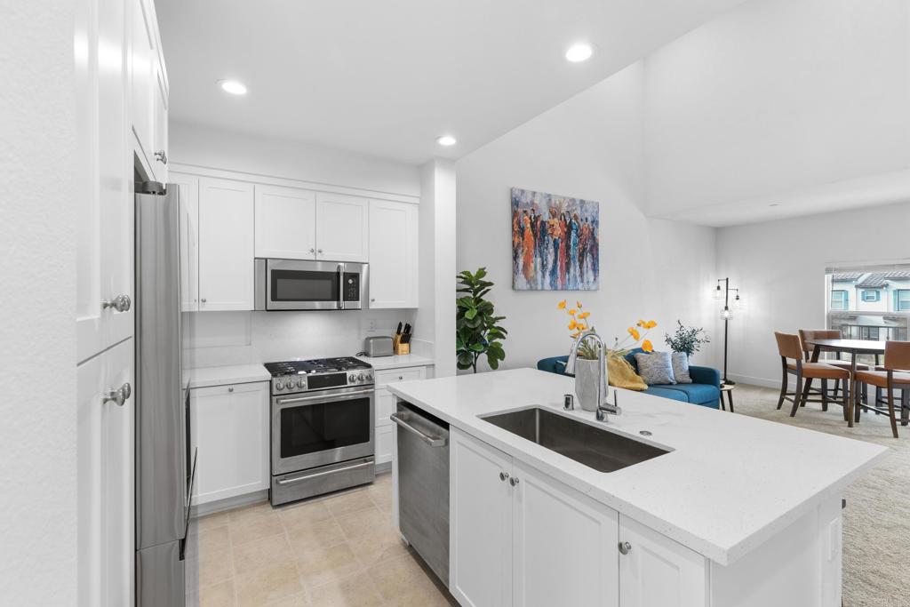 2170 Birch Road, Unit 111 Chula Vista, CA 91915 - Photo 7 of 24