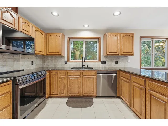 $599,000 | 18613 Hooper Wollam Road, Amboy, WA 98675