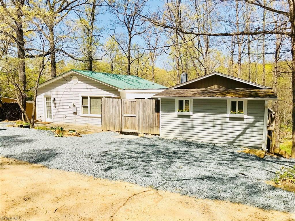1040 Juniper Road Danbury, NC 27016 - Photo 2 of 22 Gallery Image 2