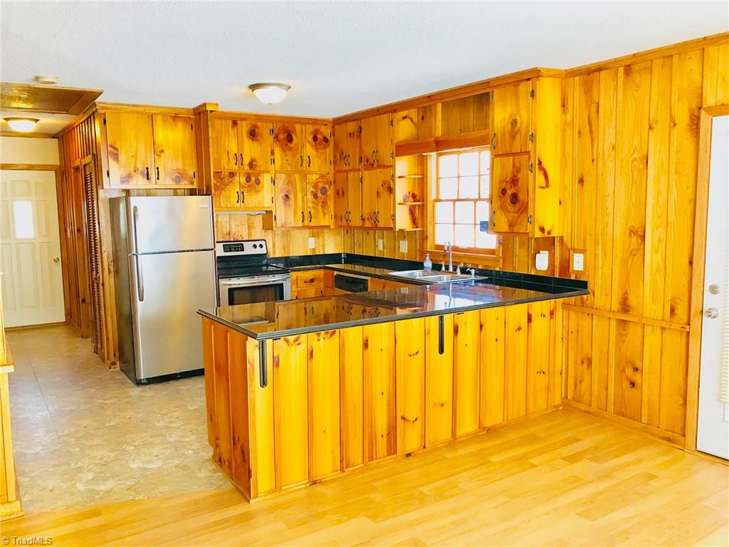 1040 Juniper Road Danbury, NC 27016 - Photo 11 of 22 Gallery Image 11