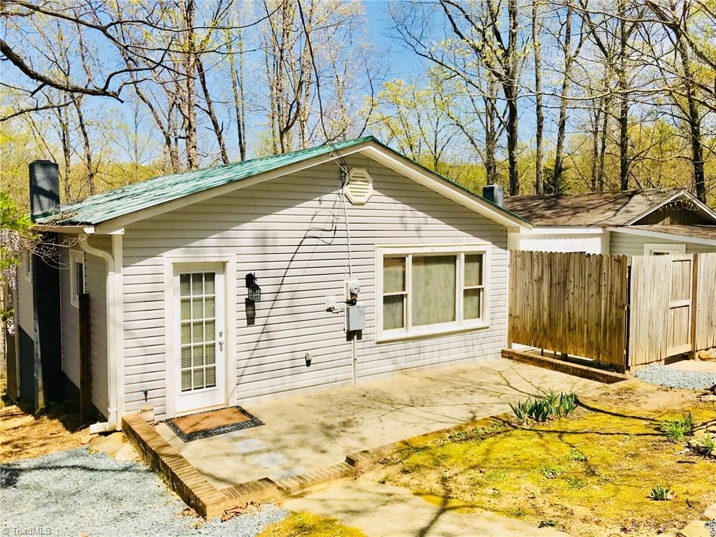 1040 Juniper Road Danbury, NC 27016 - Photo 3 of 22 Gallery Image 3