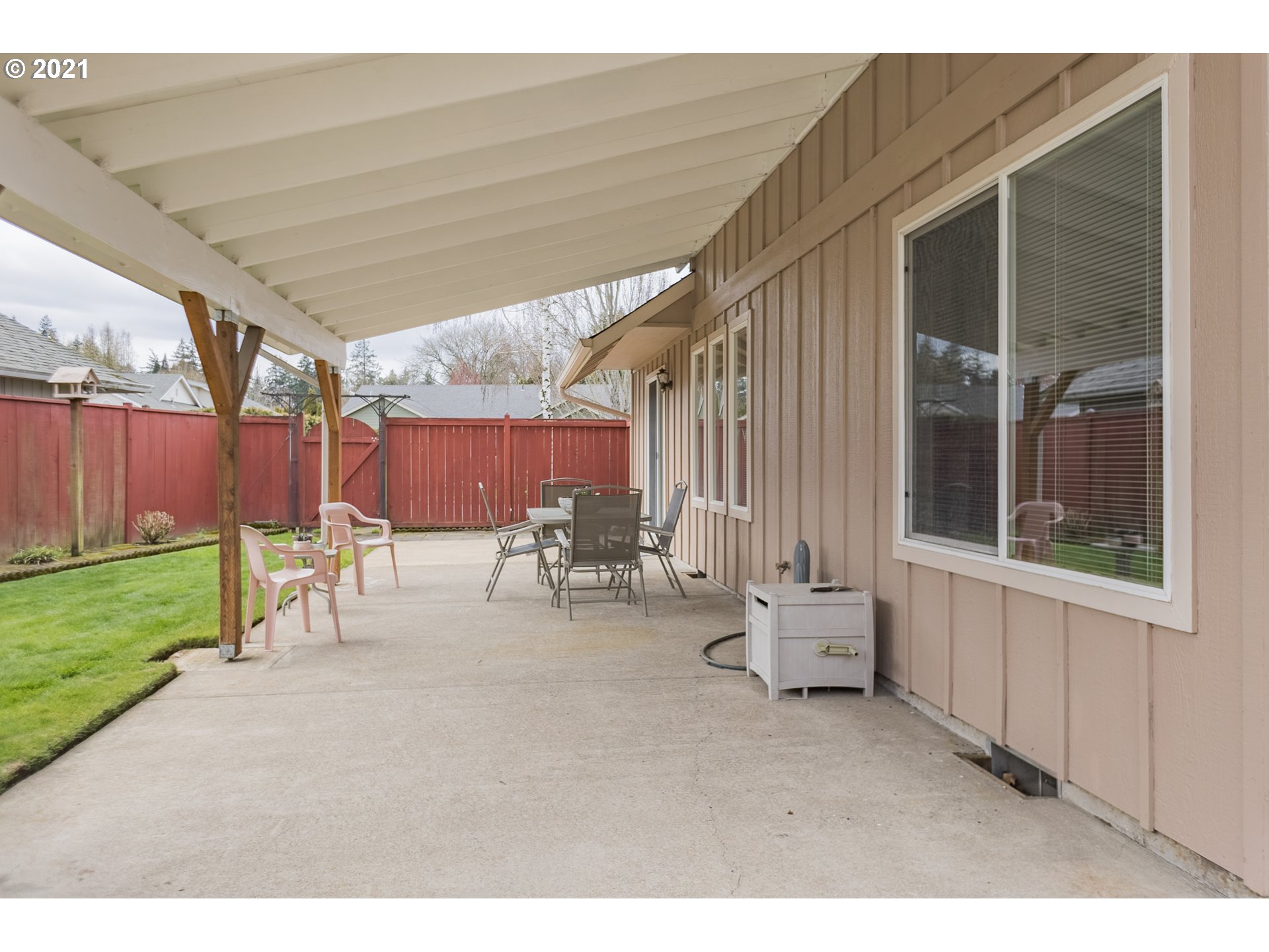 4577 Spring Meadow Avenue Eugene, OR 97404 - Photo 17 of 23 Gallery Image 17