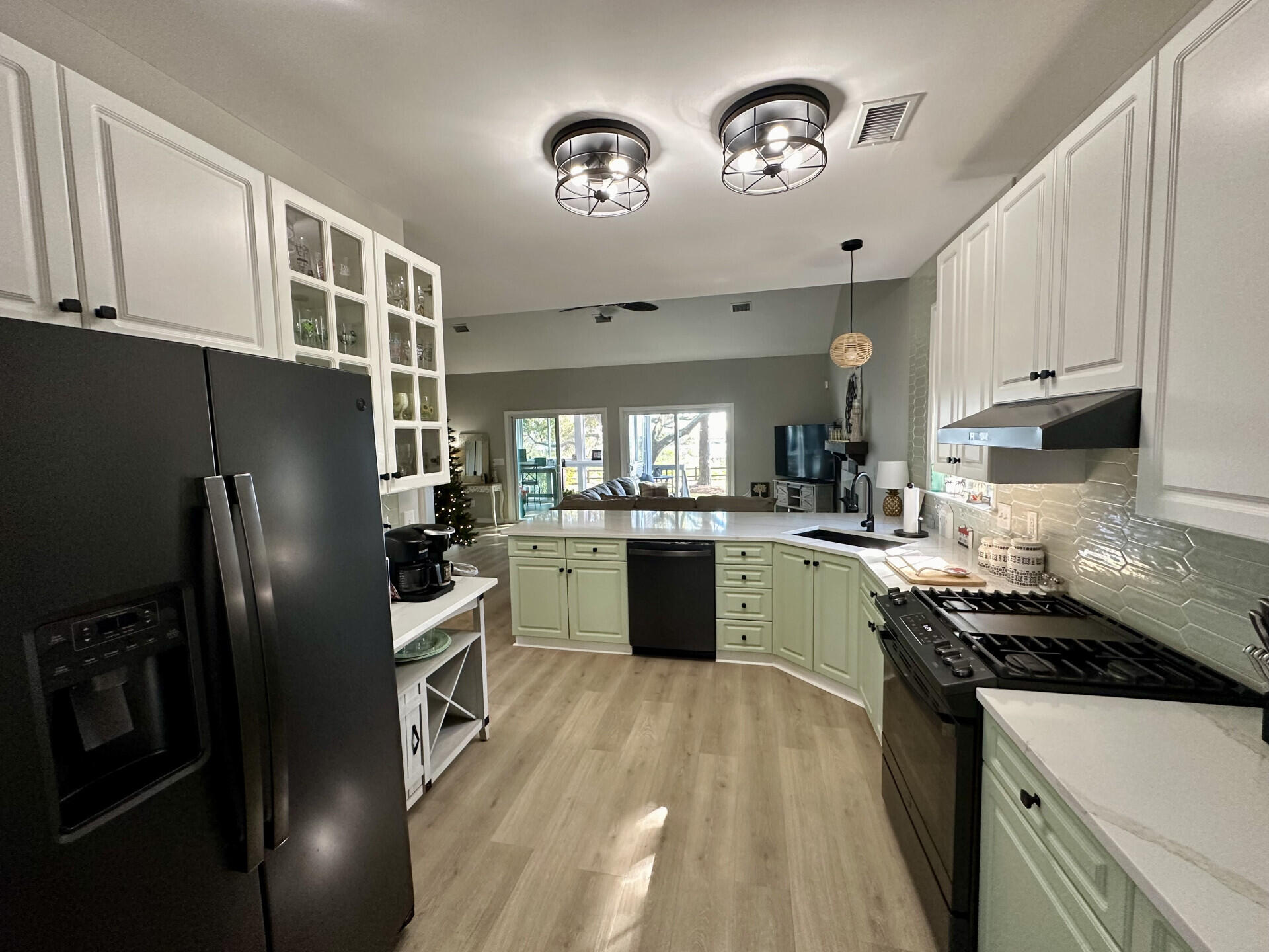 1158 Tidal View Lane Charleston, SC 29412 - Photo 4 of 17 1158TidalViewLn_37756_4