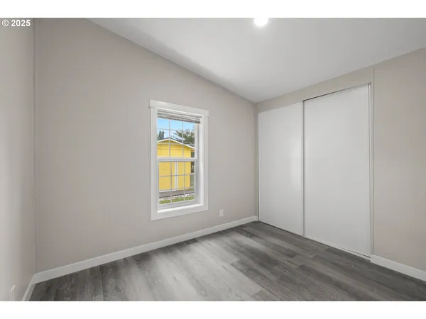$147,000 | 17520 Southeast 82nd Drive, Clackamas, OR 97015