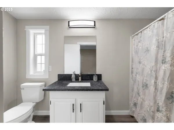 $147,000 | 17520 Southeast 82nd Drive, Clackamas, OR 97015