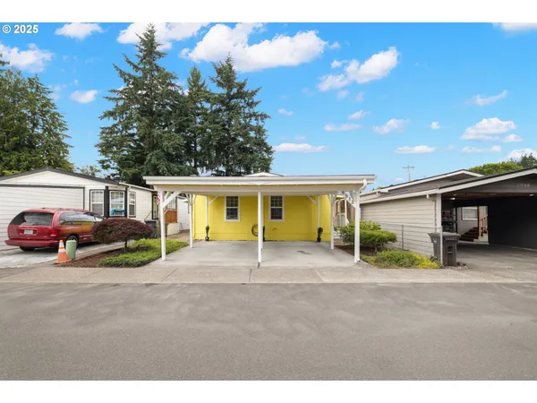 $147,000 | 17520 Southeast 82nd Drive, Clackamas, OR 97015