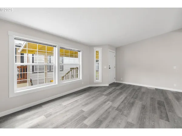 $147,000 | 17520 Southeast 82nd Drive, Clackamas, OR 97015