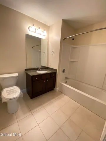 $2,091 | 74 Weibel Avenue, Unit 11HP208, Saratoga Springs, NY 12866