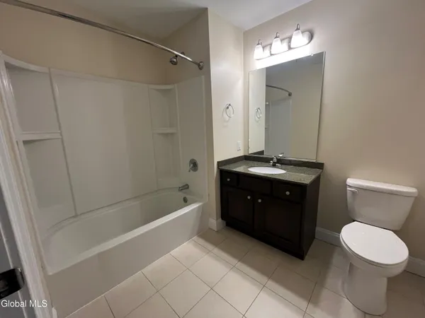 $2,146 | 74 Weibel Avenue, Unit 11HP208, Saratoga Springs, NY 12866