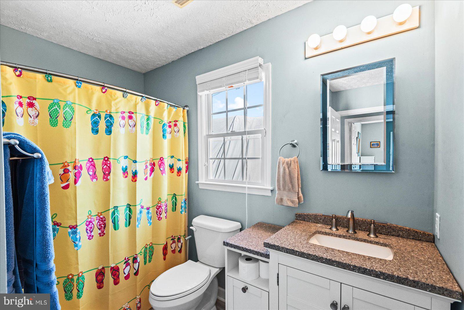 720 Bancroft Avenue Colonial Beach, VA 22443 - Photo 25 of 59 Main Level Bathroom