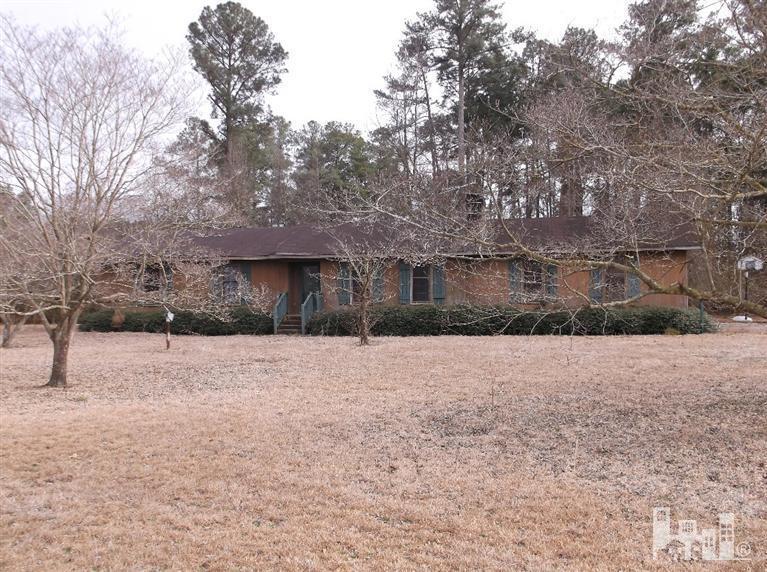 47 Deb Road Roseboro, NC 28382 - Photo 1 of 10 Primary Photo