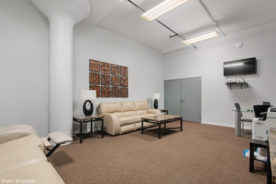 1224 West Van Buren Street, Unit 423 Chicago, IL 60607 - Photo 17 of 20