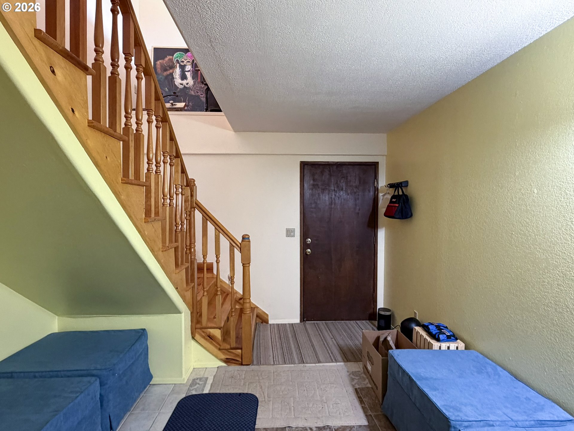 1372 Hampton Road Brookings, OR 97415 - Photo 15 of 42 a view of entryway with wooden floor