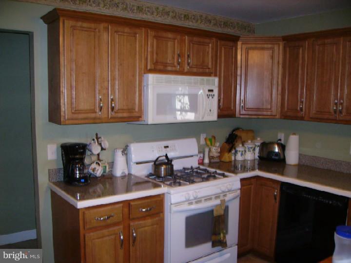 1524 Ridge Avenue Shillington, PA 19607 - Photo 11 of 25 Gallery Image 11