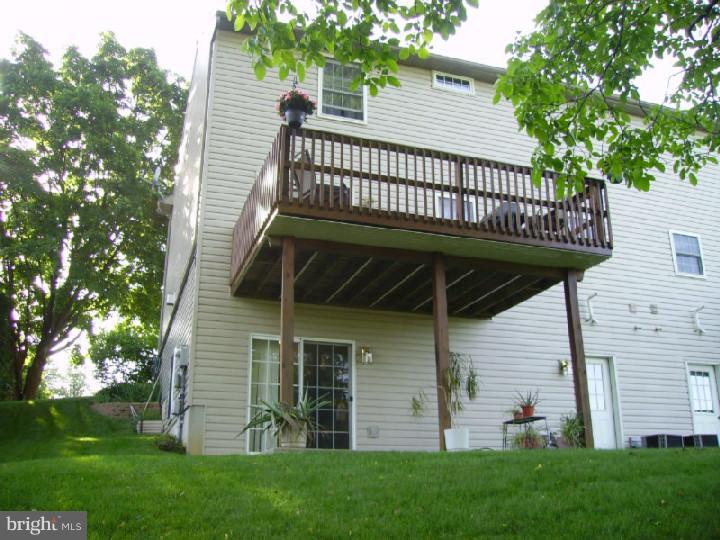 1524 Ridge Avenue Shillington, PA 19607 - Photo 5 of 25 Gallery Image 5