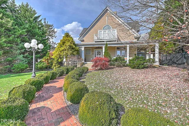 $719,000 | 529 Taylor Street, Bristol, TN 37620