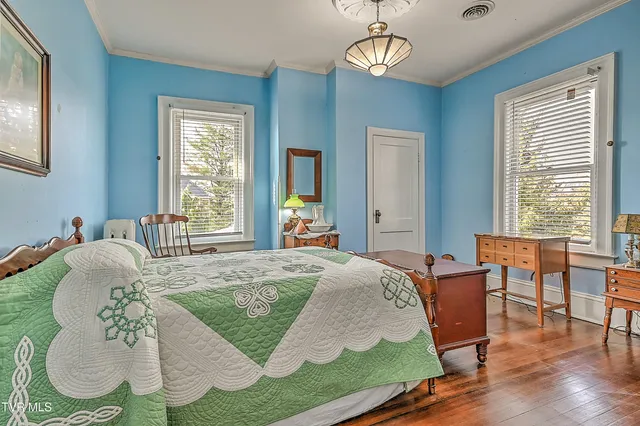 $719,000 | 529 Taylor Street, Bristol, TN 37620