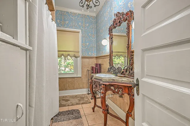 $719,000 | 529 Taylor Street, Bristol, TN 37620