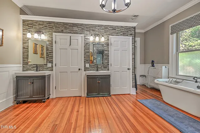 $719,000 | 529 Taylor Street, Bristol, TN 37620