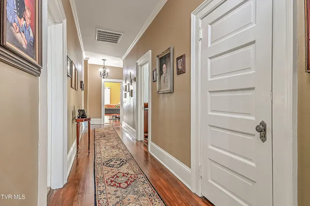 $719,000 | 529 Taylor Street, Bristol, TN 37620